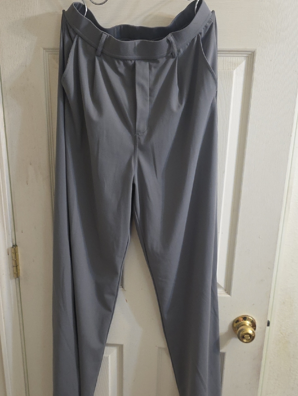 HALARA Straight-Leg Dress Pants in Gray